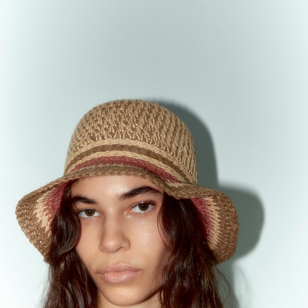 Zara limited edition bucket hat you can’t miss - Picture 2 of 6